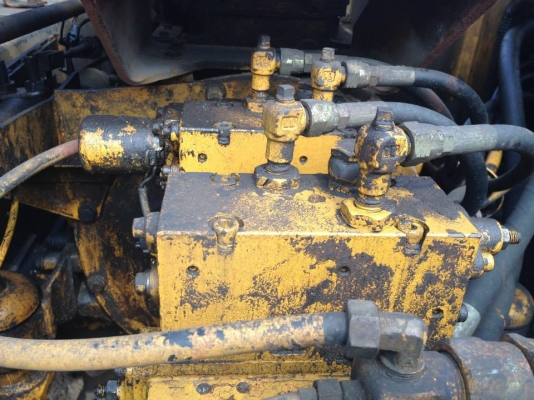 KOMATSU PC100-3 รถใน เอกสารใบซื้อขาย KOMATSU PC100-3 รถใน เอกสารใบซื้อขาย