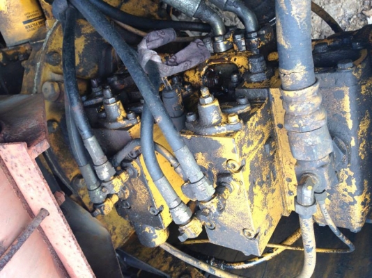 KOMATSU PC100-3 รถใน เอกสารใบซื้อขาย KOMATSU PC100-3 รถใน เอกสารใบซื้อขาย