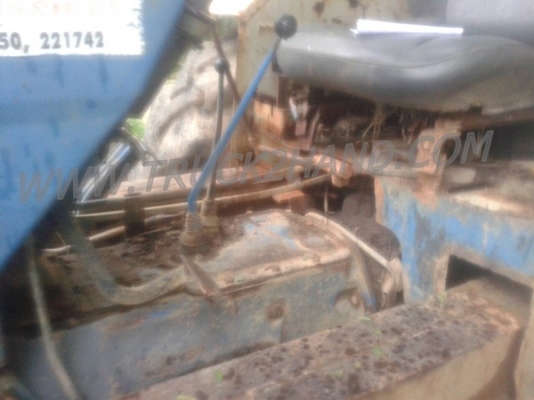 รถไถ FORD NEWHOLLAND รุ่น 6640 มีเอกสารหน้าเล่มด้วย รถไถ FORD NEWHOLLAND รุ่น 6640 มีเอกสารหน้าเล่มด้วย