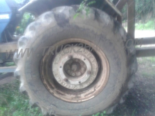 รถไถ FORD NEWHOLLAND รุ่น 6640 มีเอกสารหน้าเล่มด้วย รถไถ FORD NEWHOLLAND รุ่น 6640 มีเอกสารหน้าเล่มด้วย