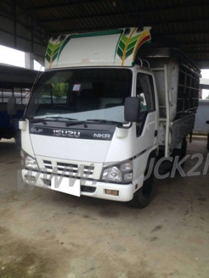 รถบรรทุก 6 ล้อ ISUZU NKR 130 แรงม้า น็อต 5 ตัว รถบรรทุก 6 ล้อ ISUZU NKR 130 แรงม้า น็อต 5 ตัว