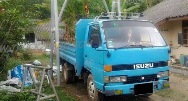 รถบรรทุก 6 ล้อ ยี่ห้อ ISUZU ช่วงสั้น ขนาด 88 แรงม้า รถบรรทุก 6 ล้อ ยี่ห้อ ISUZU ช่วงสั้น ขนาด 88 แรงม้า