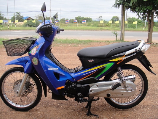 เวฟ125 สีน้ำเงิน-ดำ ทะเบียนพร้อมชุดโอน ราคา 16,000 คับ