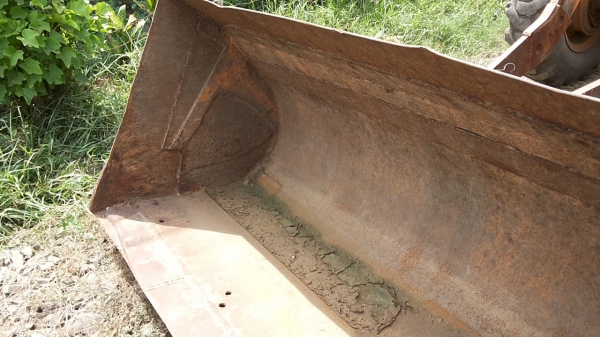 **420,000 บ.ต่อรอง**ขายรถตักล้อยาง KOMATSU JH30B -5902 เอวแข็ง ต่อแขน เครื่องเดิมปั้มเดิม เครื่อง ISUZU DA220 4สูบ 65 HP แน่นๆ แรงๆ ปั้มดี ระบบไฮฯใช้งานปกติ บุ้งกี๋ดีมีปะหน่อย แขนดี ต่อแขนแล้ว ช่วงล่างดีแน่นดี ยางสวย4เส้น บอดี้ดี มีผุนิดหน่อย กระจกเก๋งแตก