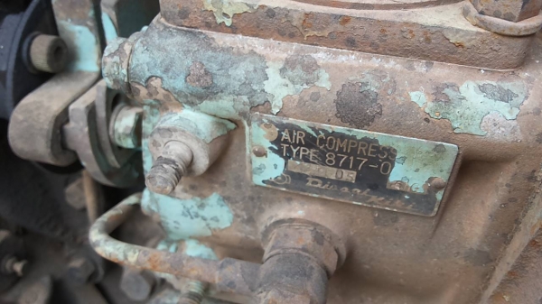 **420,000 บ.ต่อรอง**ขายรถตักล้อยาง KOMATSU JH30B -5902 เอวแข็ง ต่อแขน เครื่องเดิมปั้มเดิม เครื่อง ISUZU DA220 4สูบ 65 HP แน่นๆ แรงๆ ปั้มดี ระบบไฮฯใช้งานปกติ บุ้งกี๋ดีมีปะหน่อย แขนดี ต่อแขนแล้ว ช่วงล่างดีแน่นดี ยางสวย4เส้น บอดี้ดี มีผุนิดหน่อย กระจกเก๋งแตก