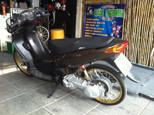 yamaha nouvo สวยๆ ล้อทอง โช็คเดโทน่า yamaha nouvo สวยๆ ล้อทอง โช็คเดโทน่า