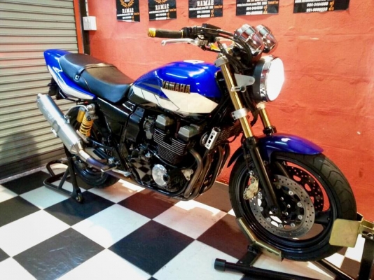 T&amp;T BIKE RAMA2 ยายด่วนๆเพียง 59500฿YAMAHA XJR400 ปี2000 โฉมนกแก้วแท้ๆ เอกสาร สำเนาทะเบียนแท้ ต่อภาษีพรบ.ได้ทุกปีไม่มีเล่มโอนไม่ได้ มีสำเนาหน้าเล่ม ภาษีหมด58