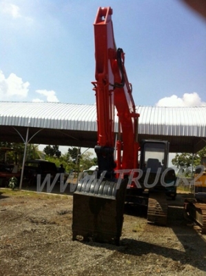 รถแบคโฮ ยี่ห้อ HITACHI มีเล่มทะเบียน ปีจดทะเบียน 2555 รุ่น EX200-3 รถแบคโฮ ยี่ห้อ HITACHI มีเล่มทะเบียน ปีจดทะเบียน 2555 รุ่น EX200-3