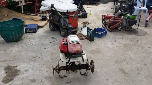 รถพรวนดินเดินตาม HONDA F210 ขนาด 2.5 แรง เก่าญี่ปุ่น พร้อมชุดพรวนดิน รถพร้อมทำงาน รถพรวนดินเดินตาม HONDA F210 ขนาด 2.5 แรง เก่าญี่ปุ่น พร้อมชุดพรวนดิน รถพร้อมทำงาน