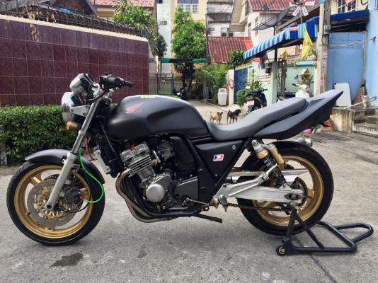 CB 400 ปี 93 สพม 55500 บาท รับซื้อขายแลกเปลี่ยนครับ CB 400 ปี 93 สพม 55500 บาท รับซื้อขายแลกเปลี่ยนครับ