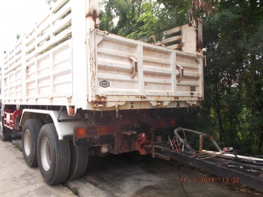 เปิดประมูลรถบรรทุก