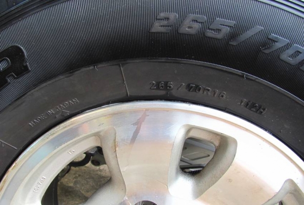 ขายล้อToyota Surf เก่าญี่ปุ่น ขอบ 16 ยางGOOD YEAR 265-70-16 Made in Japan ขายทั้งชุด 5,500 บ.