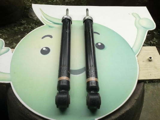 ขายโช็คหลังยาริส ราคารวมส่ง