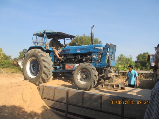 ขายรถไถford 6610 เสื้อลายไอดีโต พวงมาลัยพาวเวอร์เอกสารครบ อุปกรณ์2อย่าง ใบมีดดันดินพร้อมหาง3 ภาษีไม่ขาด เป็นรถประเภทใช้ในการเกษตรต่อภาษี50บาทต่อปีครับ