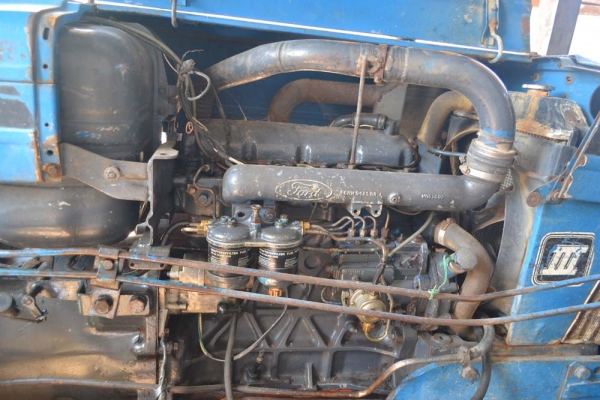 ขายรถไถford 6610 เสื้อลายไอดีโต พวงมาลัยพาวเวอร์เอกสารครบ อุปกรณ์2อย่าง ใบมีดดันดินพร้อมหาง3 ภาษีไม่ขาด เป็นรถประเภทใช้ในการเกษตรต่อภาษี50บาทต่อปีครับ