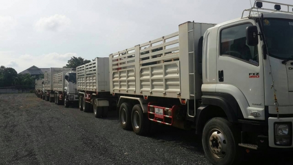 เปิดประมูลรถบรรทุก