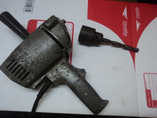 สว่าน 1 ตัวครับ เปลียนหัวเป็นเครื่องขัดสีได้ครับ 1500 ทนอึดไม่ร้อน สว่าน 1 ตัวครับ เปลียนหัวเป็นเครื่องขัดสีได้ครับ 1500 ทนอึดไม่ร้อน