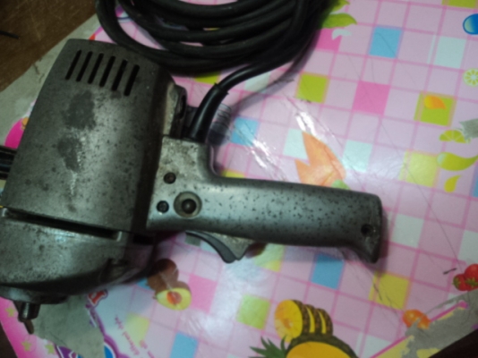 สว่าน 1 ตัวครับ เปลียนหัวเป็นเครื่องขัดสีได้ครับ 1500 ทนอึดไม่ร้อน สว่าน 1 ตัวครับ เปลียนหัวเป็นเครื่องขัดสีได้ครับ 1500 ทนอึดไม่ร้อน