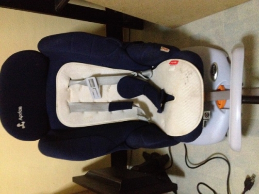 คาร์ซีท APRICA ของเก่าญี่ปุ่นสภาพตามรูปครับ