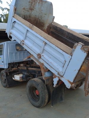 ขายรถบรรทุก 6 ล้อดัมพ์ ยี่ห้อ ISUZU รุ่น NKR