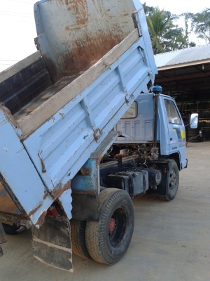 ขายรถบรรทุก 6 ล้อดัมพ์ ยี่ห้อ ISUZU รุ่น NKR