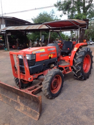 แทรกเตอร์คูโบต้า 4508 di สภาพดีมากเดิมๆทั้งคัน มีผานดันหน้า และผานหลัง