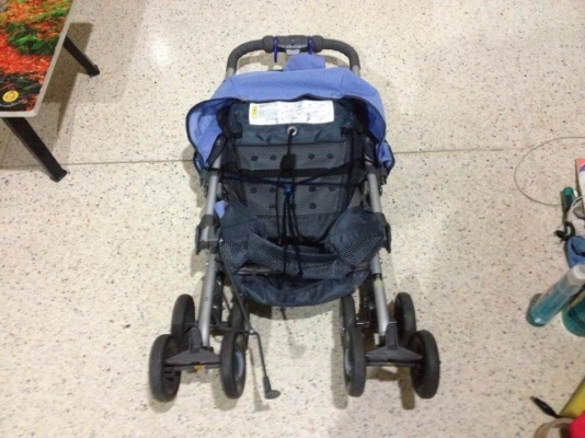 รถเข็นเด็ก COMBI สภาพใหม่ของมาจากญี่ปุ่นพร้อมใช้ รถเข็นเด็ก COMBI สภาพใหม่ของมาจากญี่ปุ่นพร้อมใช้
