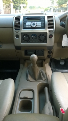 Nissan Navara LE ปี 07 MT สีดำ