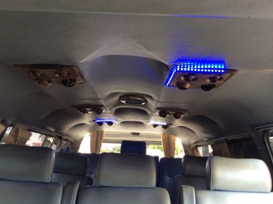 ขายรถตู้นิสสัน เออแวนปี90 เครื่อง 1JZ หัวฉีด ติดก๊ส LPG เพาเวอร์ กระจกไฟฟ้า ภายในลายไม้ แอร์หน้า-หลัง เบาะหลังสามแถว รถขับดี นั่งสบาย พร้อมใช้ครับ