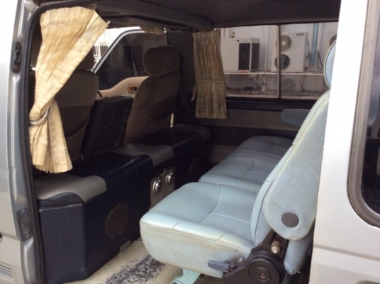 ขายรถตู้นิสสัน เออแวนปี90 เครื่อง 1JZ หัวฉีด ติดก๊ส LPG เพาเวอร์ กระจกไฟฟ้า ภายในลายไม้ แอร์หน้า-หลัง เบาะหลังสามแถว รถขับดี นั่งสบาย พร้อมใช้ครับ