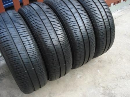 ขายยาง 185-60-15 ปี 13 ดอกหนาๆขายถูก 1 ชุด