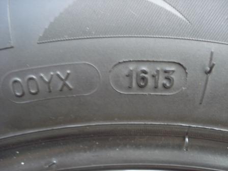 ขายยาง 185-60-15 ปี 13 ดอกหนาๆขายถูก 1 ชุด