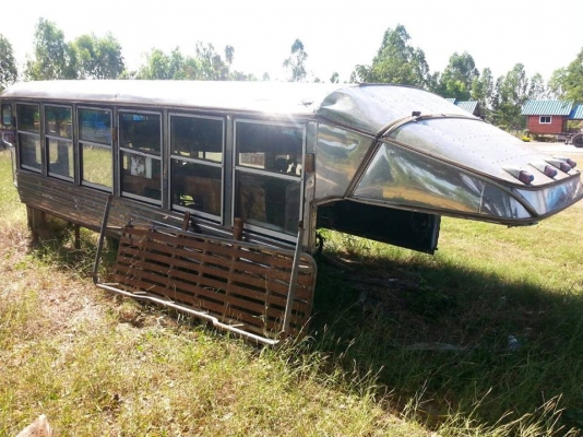 ขายหลังคาโดยสาร ยกลงจากISUZU 110แรง ยาว4.30ม. สภาพดี เก็บงานนิดหน่อย  สนใจโทร090-8588220คุณนะ ID:narong498 หรือwww.truck.in.th/498 หรือFB:ณรงค์ ซื้อขายรถมือสอง(เว็บไซต์ส่วนตัว)