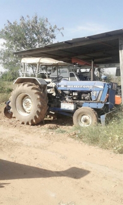 ขายรถไถฟรอต เครื่องดี สภาพพร้อมใช้งาน เอกสารใบอินวอร์ย สนใจโทร 090-8588220คุณนะ ID:narong498 หรือwww.truck.in.th/498 หรือfb:ณรงค์ ซื้อขายรถมือสอง(เว็บไซต์ส่วนตัว)