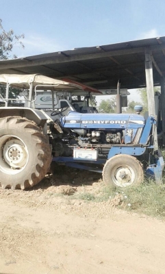 ขายรถไถฟรอต เครื่องดี สภาพพร้อมใช้งาน เอกสารใบอินวอร์ย สนใจโทร 090-8588220คุณนะ ID:narong498 หรือwww.truck.in.th/498 หรือfb:ณรงค์ ซื้อขายรถมือสอง(เว็บไซต์ส่วนตัว)