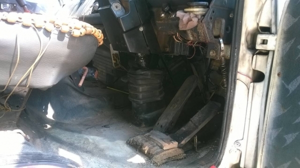 ขายรถล่องเพลาเดียว ROCKY 195 สภาพพร้อมใช้งาน พาวเวอร์ เบรคทิฟฟี่ ยางเต็ม ทะเบียนพร้อมโอนครับ ขายรถล่องเพลาเดียว ROCKY 195 สภาพพร้อมใช้งาน พาวเวอร์ เบรคทิฟฟี่ ยางเต็ม ทะเบียนพร้อมโอนครับ