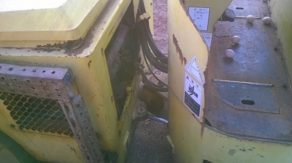 ขายรถบดเล็ก KAWASAKI เอวอ่อน ระบบสั่นสะเทือน สภาพพร้อมใช้งาน เอกสารใบอินวอยซ์ ราคาต่อรองได้ครับ