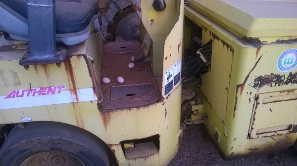 ขายรถบดเล็ก KAWASAKI เอวอ่อน ระบบสั่นสะเทือน สภาพพร้อมใช้งาน เอกสารใบอินวอยซ์ ราคาต่อรองได้ครับ