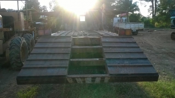 ขายเทนเลอร์ 10 ล้อเรียล 2 เพลา เครื่อง 185 แรงม้า คัสซีสวย สโลว์กลาง เบรคลมดัน พวงมาลัยพาวเวอร์ ทะเบียนพร้อมโอน ราคาต่อรองได้ครับ