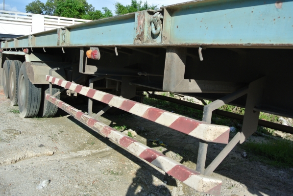 SMM หางพื้นเรียบสามเพลา