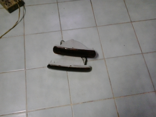 ขายแล้วนะครับไฟเลี้ยว nissan cefiro 1 คู่ พร้อมหลอดคับ 300 ฿ ขายแล้วนะครับไฟเลี้ยว nissan cefiro 1 คู่ พร้อมหลอดคับ 300 ฿