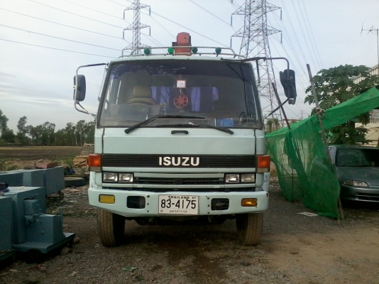 บริการหกล้อติดเครน 5 ตันรับจ้าง