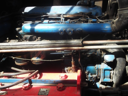 ขายฟอร์ด 6610  เสื้อลาย  2  เพลา   หาง  7  ดันหน้า  เล่มทะเบียนพร้อม เครื่องแน่นไม่มีควันขาว   ราคาอยากได้เท่าไร่บอกมา