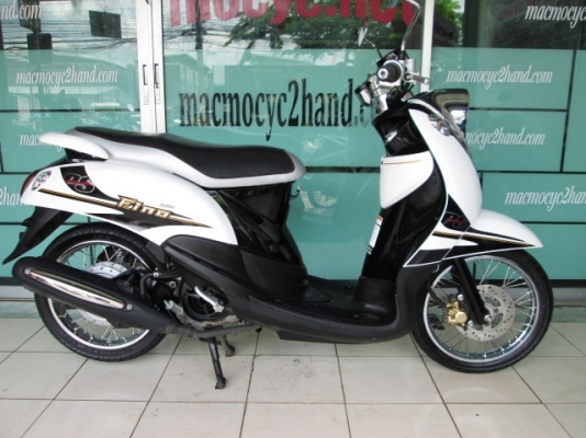 Fino สีขาวดำ ลาย PS รถเดือน มี.ค.ปี 56 ไมล์ 8 พันโล  ของแถม 2 รายการ 23900