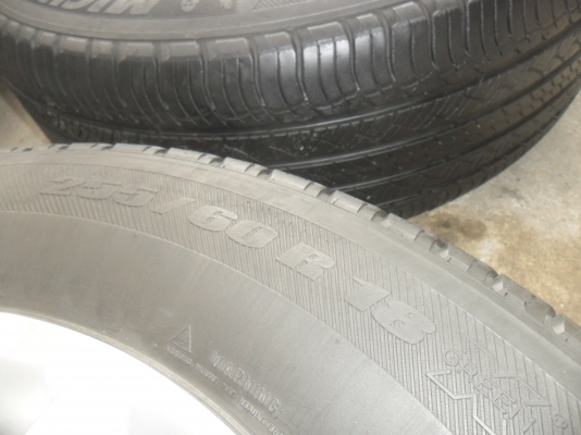 ล้อแม็ก 18นิ้ว 6รู ฟอด พร้อมยาง สวยๆ 4 ล้อร ราคา 9800 บาท