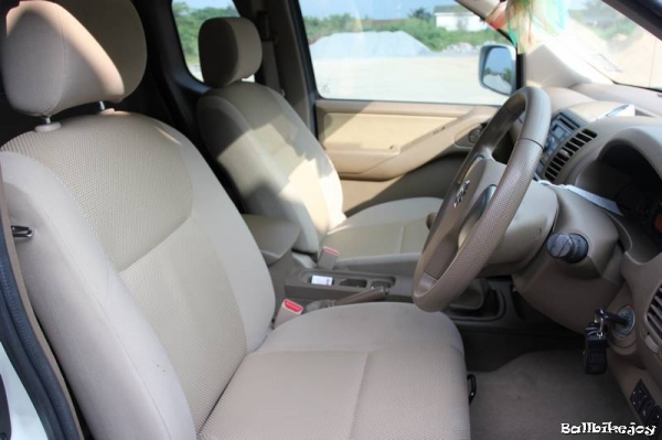 ขาย Nissan NAVARA