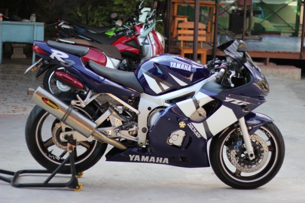 <เอิร์ท พิดโลก> ขาย yamaha r6 ทะเบียนพร้อมโอน