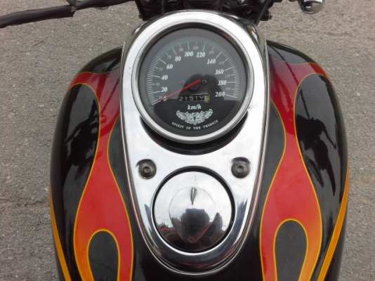 ขาย Honda Phantom 200cc.ปี46 รถมือเดียวใช้น้อยแค่ 20000 กว่าโล ภาษีหมดปี58.ชุดโอนครบ สีลายไฟสวยครับ กุณแจล่าง ยางเต็มหน้าหลัง ไฟติดครบ ศูนย์ดีรถไม่เคยชน ของแต่งตามรูป พร้อมใช้เลยครับผม ราคา 39500 บาท ดูรถได้ที่ อ.บ.ต บางบัวทอง จ.นนทบุรี พร้อมจัดส่งถึงหน้า