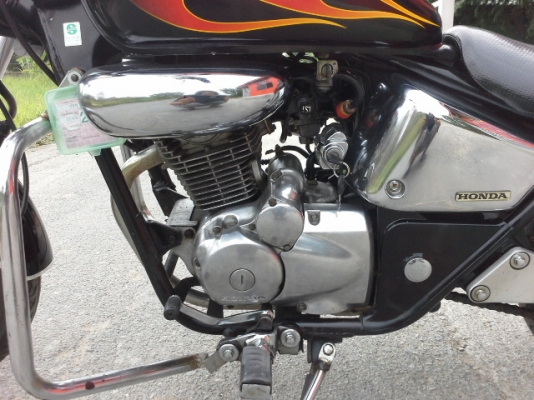ขาย Honda Phantom 200cc.ปี46 รถมือเดียวใช้น้อยแค่ 20000 กว่าโล ภาษีหมดปี58.ชุดโอนครบ สีลายไฟสวยครับ กุณแจล่าง ยางเต็มหน้าหลัง ไฟติดครบ ศูนย์ดีรถไม่เคยชน ของแต่งตามรูป พร้อมใช้เลยครับผม ราคา 39500 บาท ดูรถได้ที่ อ.บ.ต บางบัวทอง จ.นนทบุรี พร้อมจัดส่งถึงหน้า