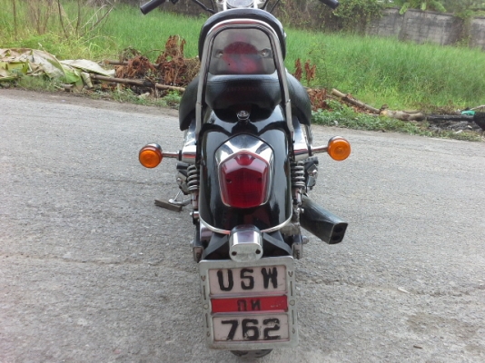 ขาย Honda Phantom 200cc.ปี46 รถมือเดียวใช้น้อยแค่ 20000 กว่าโล ภาษีหมดปี58.ชุดโอนครบ สีลายไฟสวยครับ กุณแจล่าง ยางเต็มหน้าหลัง ไฟติดครบ ศูนย์ดีรถไม่เคยชน ของแต่งตามรูป พร้อมใช้เลยครับผม ราคา 39500 บาท ดูรถได้ที่ อ.บ.ต บางบัวทอง จ.นนทบุรี พร้อมจัดส่งถึงหน้า